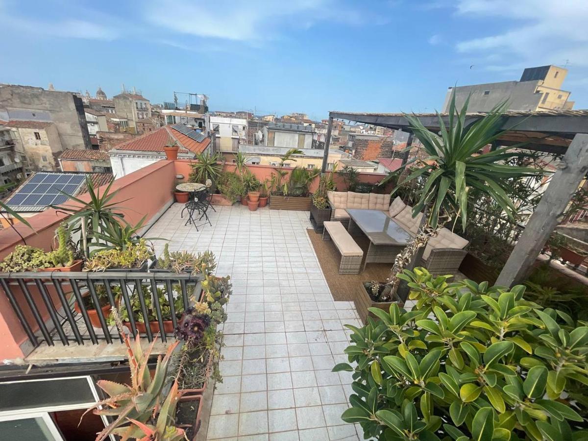 Follow The Sun Catania - Rooftop Terrace Bagian luar foto