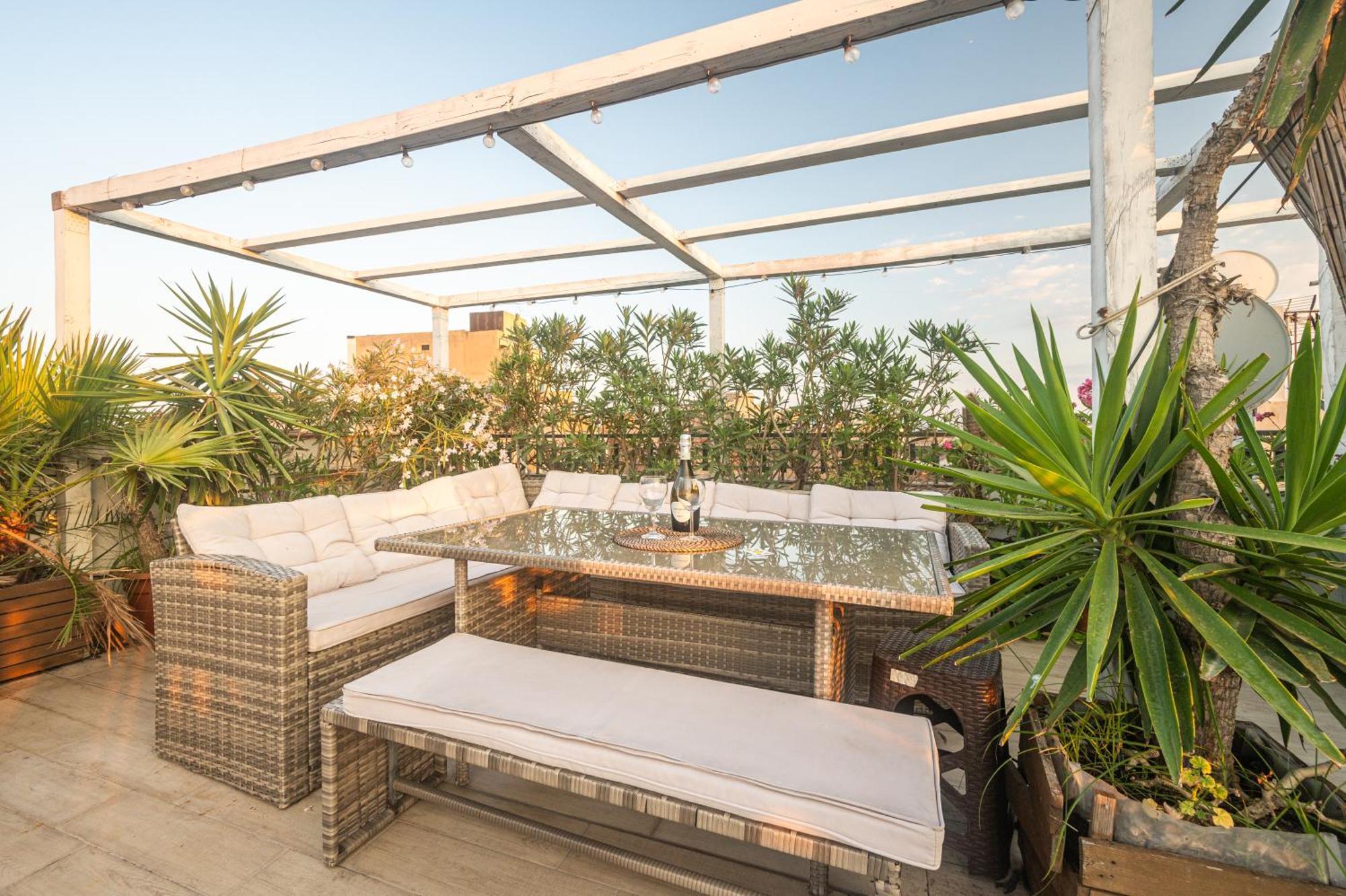 Follow The Sun Catania - Rooftop Terrace Bagian luar foto