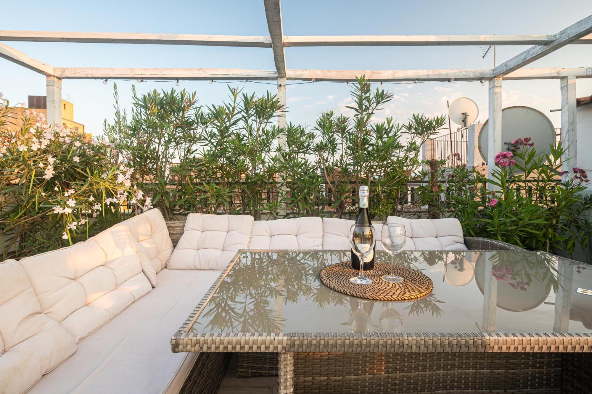 Follow The Sun Catania - Rooftop Terrace Bagian luar foto
